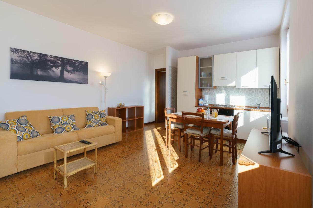Casa Anna Appartement Gravedona Buitenkant foto